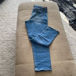 American Eagle Mom Jeans